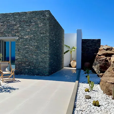 Enilio Mera Villa Faros (Sifnos)