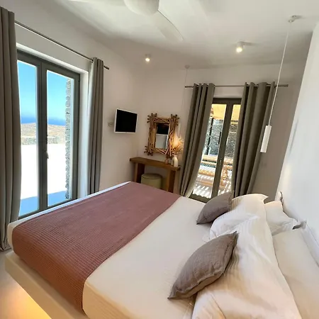 Enilio Mera Фарос